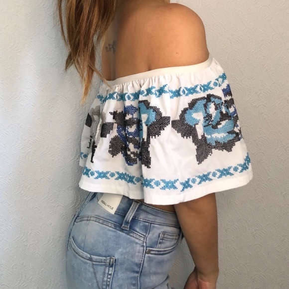 Off Shoulder Top - Picture 2 of 10